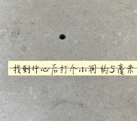 巴彦瓷砖空鼓维修公司专业解答在瓷砖铺贴过程中，如果砂料搅拌不均匀，将会带来以下问题